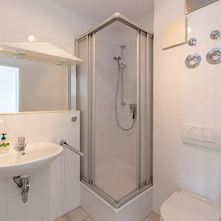 Strandgefluester * Sellin (Rugen)